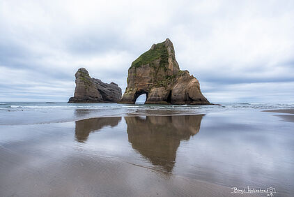 Archway Islands am Whariki Beach