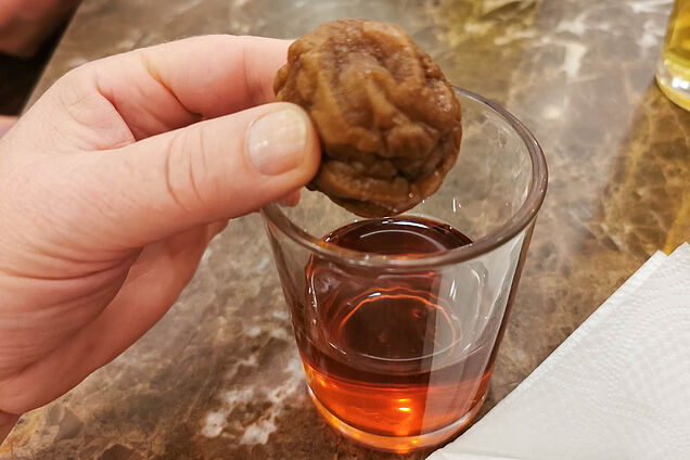 getrocknete Pfirsiche im Drink