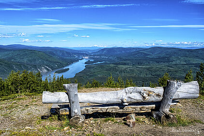 Blick vom Midnight-Dome auf den Yukon