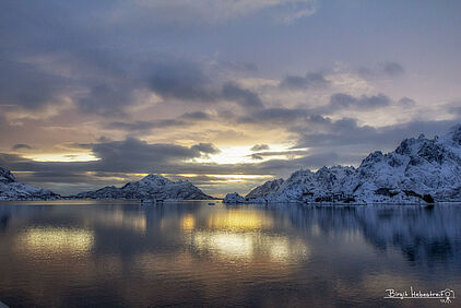 Canon 60D, Brennweite 16 mm, 1/25 sek bei f 2,8, ISO 800