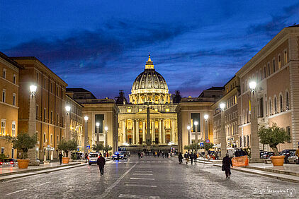 die Via della Conciliazione und der Petersdom